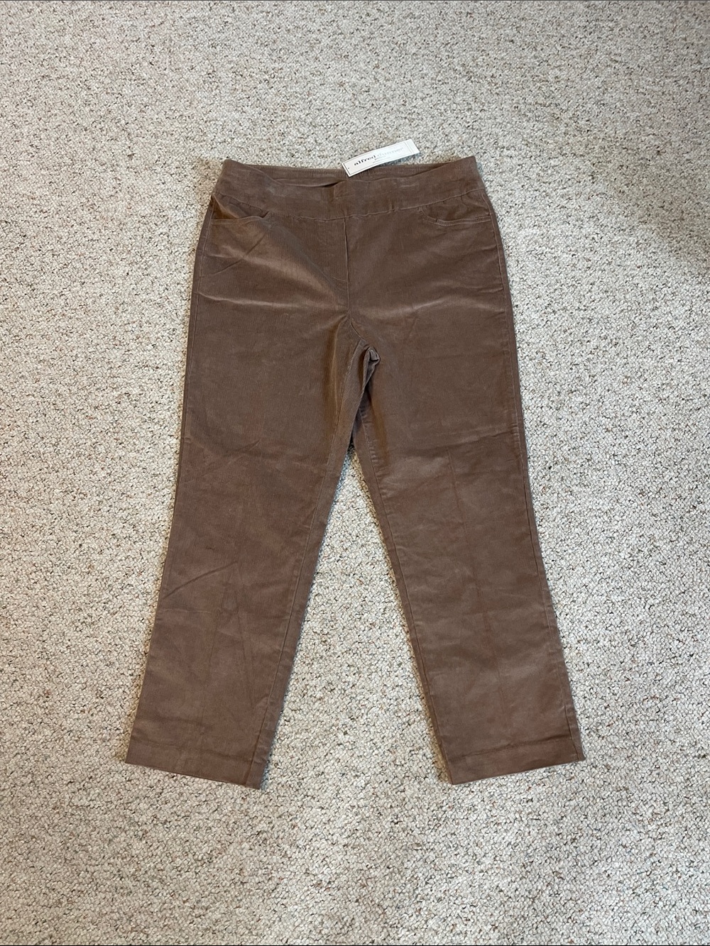 Alfred Dunner Brown Cropped Pants
